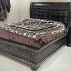 طقم غرفة نوم ملكي بسعر مخفض