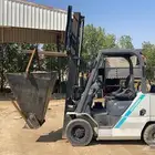 فوركلفت 2 ونص طن كنتنر للاجار يومي شهري