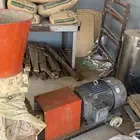 للبيع معدات مصنع أعلاف