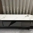 طاولة تلفزيون