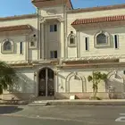 ابحث عن شقه دور أرضي  في غرب المدينة (يفضل في العزيزيه)