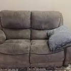 الكنب للبيع ثلاث صفوف