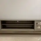طاولة تلفزيون