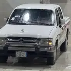 هايلوكس للبيع 2002