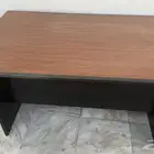 طاولة مكتب مع كرسي طبي جديد لم يستخدم