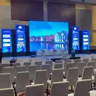 شاشات عرض مسرح خشب وقزاز