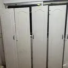 دولاب مستخدم مع طاوله شاشه