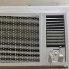 مكيف نظيف جدا ما في أي مشاكل عليه شبه جديد