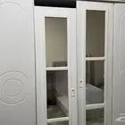 دولاب ملابس نظيف