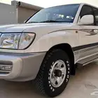 لاندكروزر 2002 GXR قير عادي مخزن عداد 157 الف