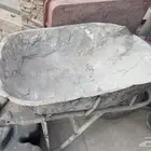 عربة نقل مواد بناء