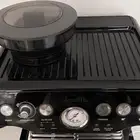 ماكينة قهوه بريفيل باريستا اكسبرس بحالة جيده   جميع الملحقات