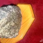 حجر يوجد فيه كمية ذهب