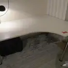 طاولة مكتب من ايكيا ( البيع مستعجل )