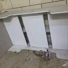 سرير طفل للمحتاج