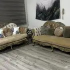 كنب قطعتين مع المخداث للبيع