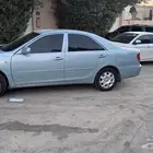 للبيع كامري 2004 بلوحة ثلاثة أرقام والحروف م ي ه 100