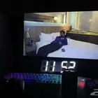 شاشه 24 بوصه 165 فريم نضيف بقراطيسه الي ورا ومافي ولا خدش