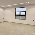 للبيع شقه علويه مدخل مستقل سطح كبير احد روفيده 550 الف