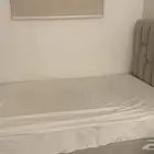 سرير للبيع