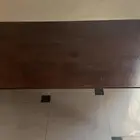 أثاث وطاولات