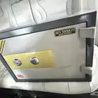 تجوري او خزنه اموال للبيع نظيفه