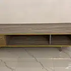 مكتبه نظيفه بس مافيها باب واحد