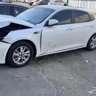 للبيع كيا 5 ديزل 2018 مصدومه