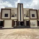 للبيع أدوار أرضيه بحوش وشقق علويه حي الزهور المحاله ابها