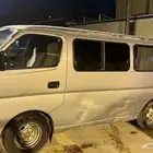 باص نيسان موديل 2004