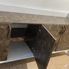 بوفيه وسرير اطفال ومنفاخ كهربائي