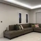 كنب حرف L مع مخدات   طاولة شاشه