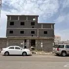 عمارة   فيلا عظم في شوران مسبح   نادي   بدروم   11 شقة