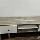 طاولة تلفزيون ب 180