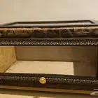صدوق ملابس