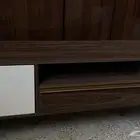 طاولة تلفزيون