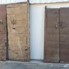 أبواب خشب قديمه على السوم