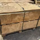 حجر عشوائي و ووجه جبل