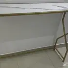 طاوله مدخل وعربيه ضيافه