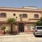 فيلا دور و 3 شقق للبيع