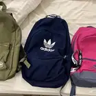 شنطة مدرسيه شنطتين ب 140 الوحده ب 80