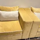 كراسي و طاولات للتبرع