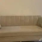 كنب يكفي ثمنيه اشخاص نضيف مع اربع طاولات ووحده كبيره