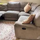 كنب فاخر ومريح جدا