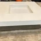 طاولة من ميداس ب1400 طول 100 الأرتفاع 31 سعر البيع 100