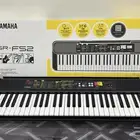 للبيع بيانو ياماها Yamaha PSR-F52