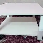 طاولة متحركة