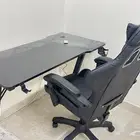 طاولة و كرسي
