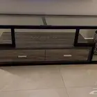 طاولة تلفزيون