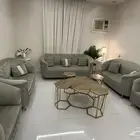 للبيع جلسه كنب و الطاوله اربع خدمات